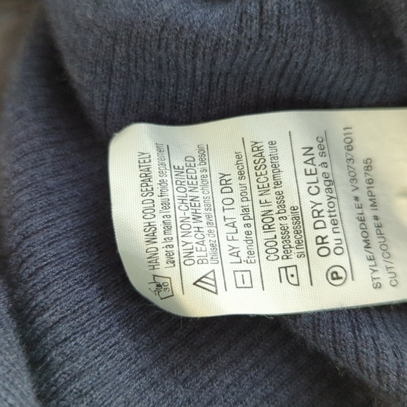 Vince Wool Knit Cardigan Blue M minimalist contemporary Business casual fall - Picture 8 of 8